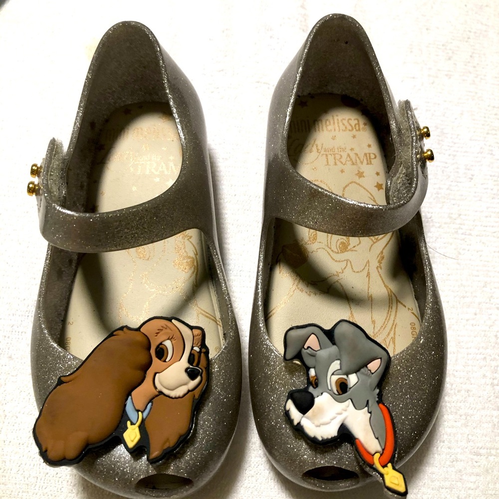 Girl shoes